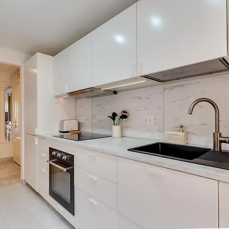 Apartamento Senorio De Aloha In Puerto Banus