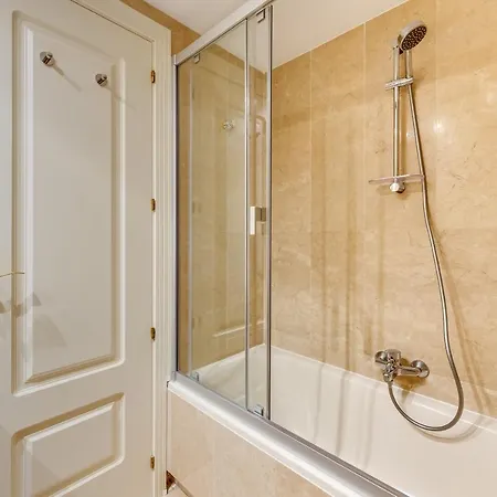 Apartamento Senorio De Aloha In Puerto Banus Marbella