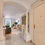Senorio De Aloha In Puerto Banus Apartament